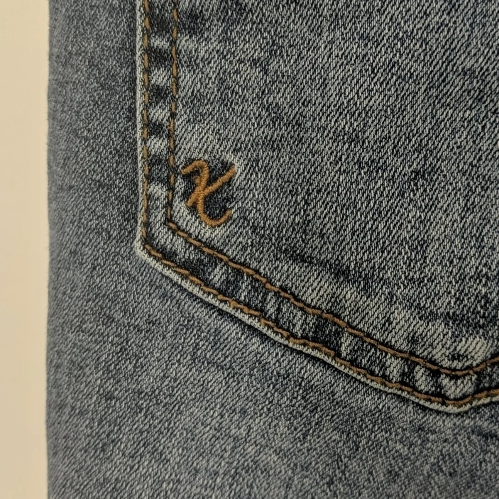 KUT FROM THE KLOTH Catherine High Rise Denim Short